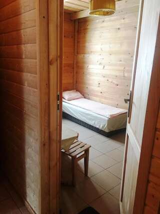Проживание в семье Zagroda Chryszczata Smolnik Cемейный номер с собственной ванной комнатой-11